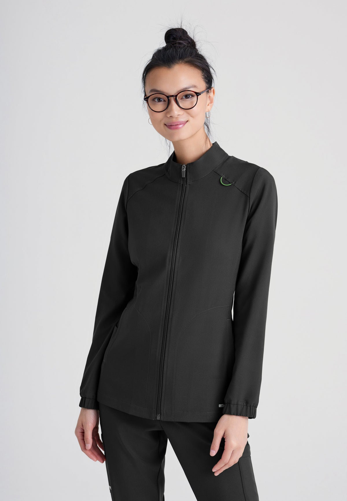 Ladies Virtue Scrub Jacket in 01 Black